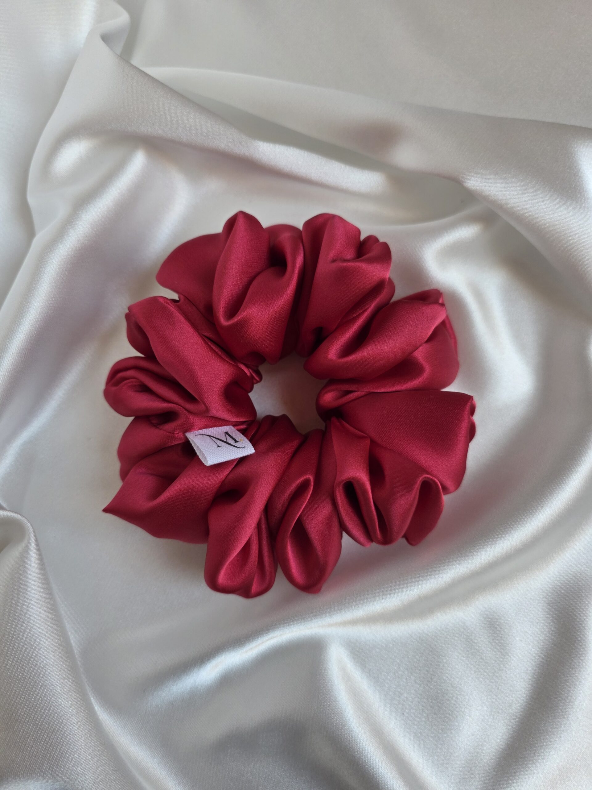 20260227 122711 Jedwabna scrunchie Raspberry M