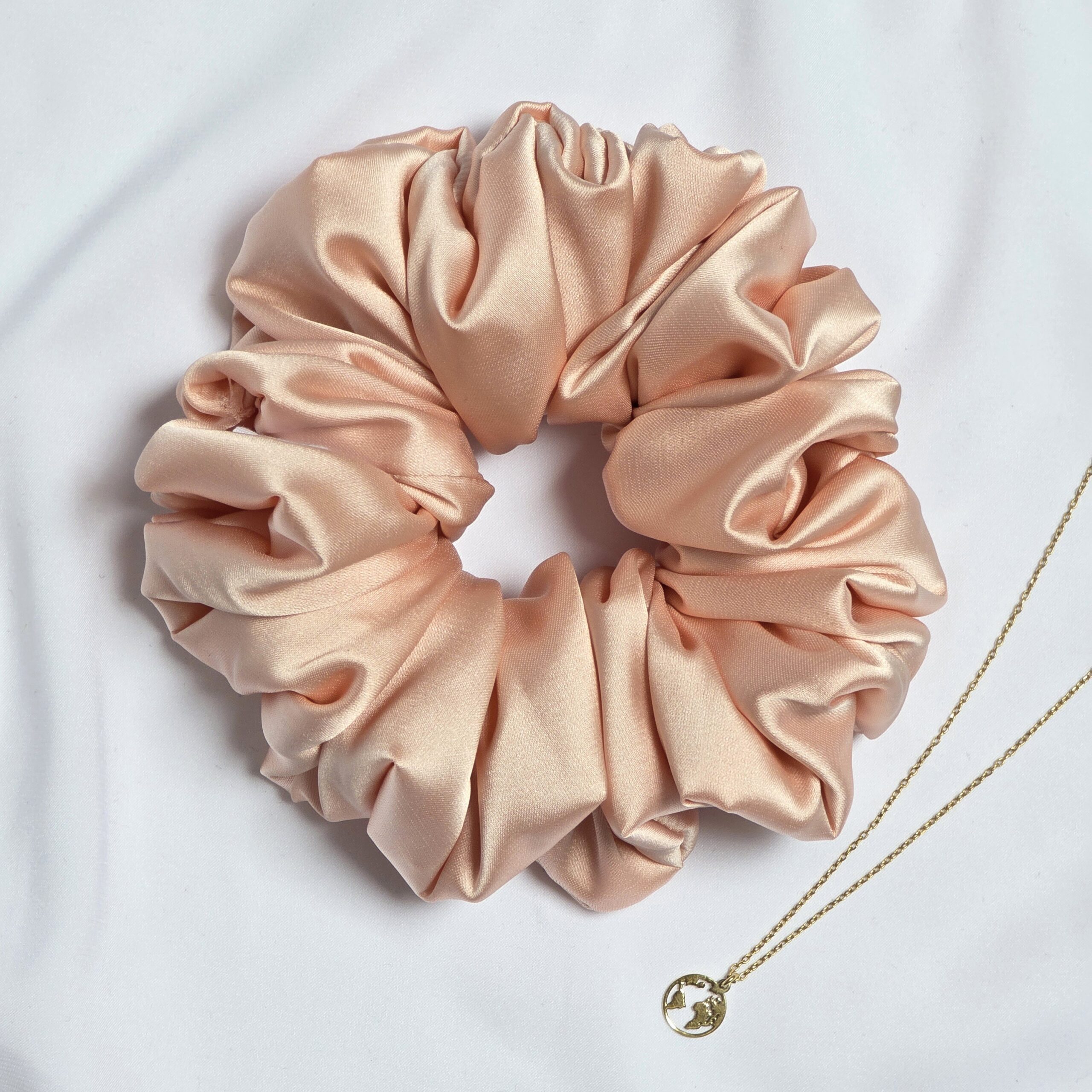 20260802 130230 scrunchie peach standard