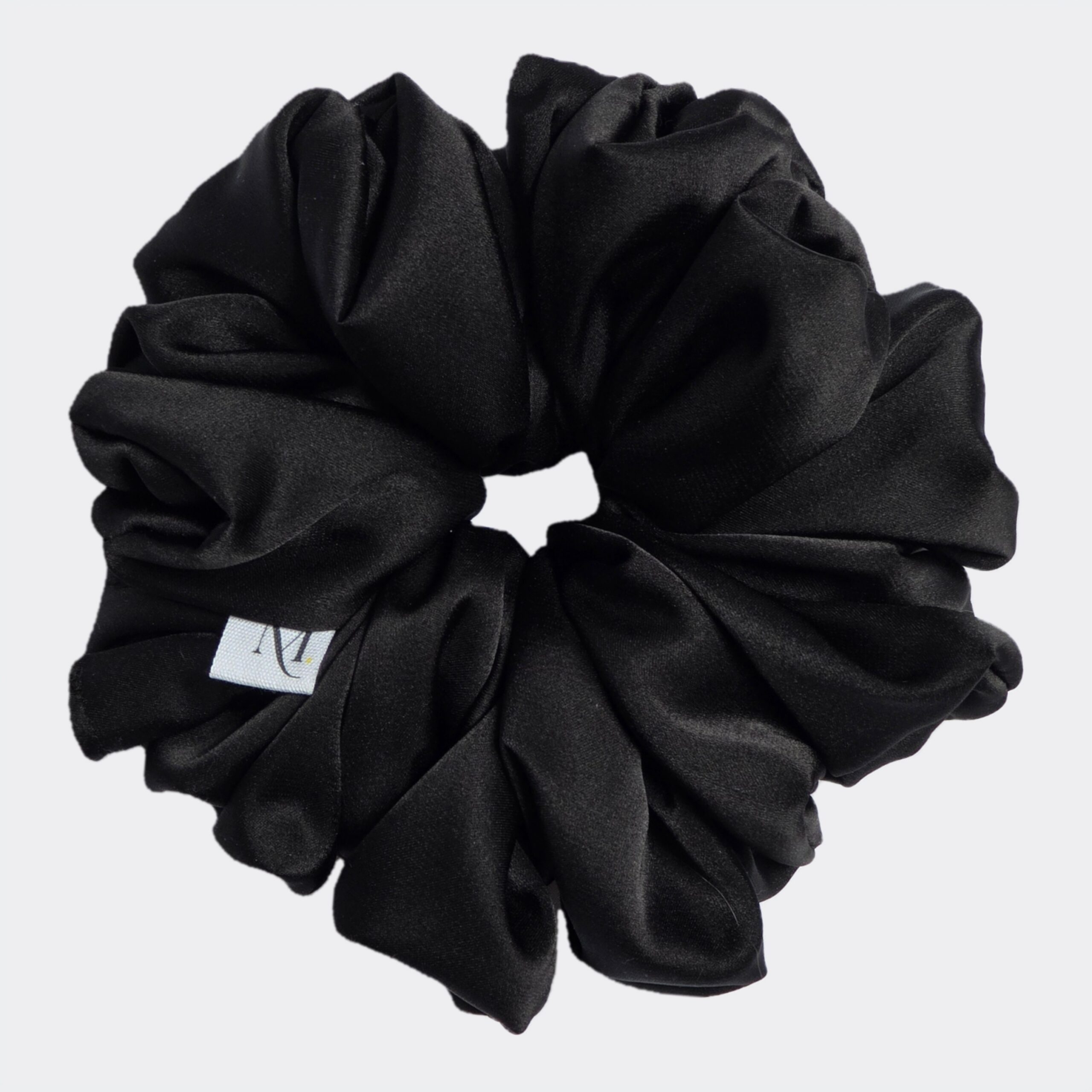 f2c963350f1dc1392dcb754000aaff5f (18) scrunchie black maxi