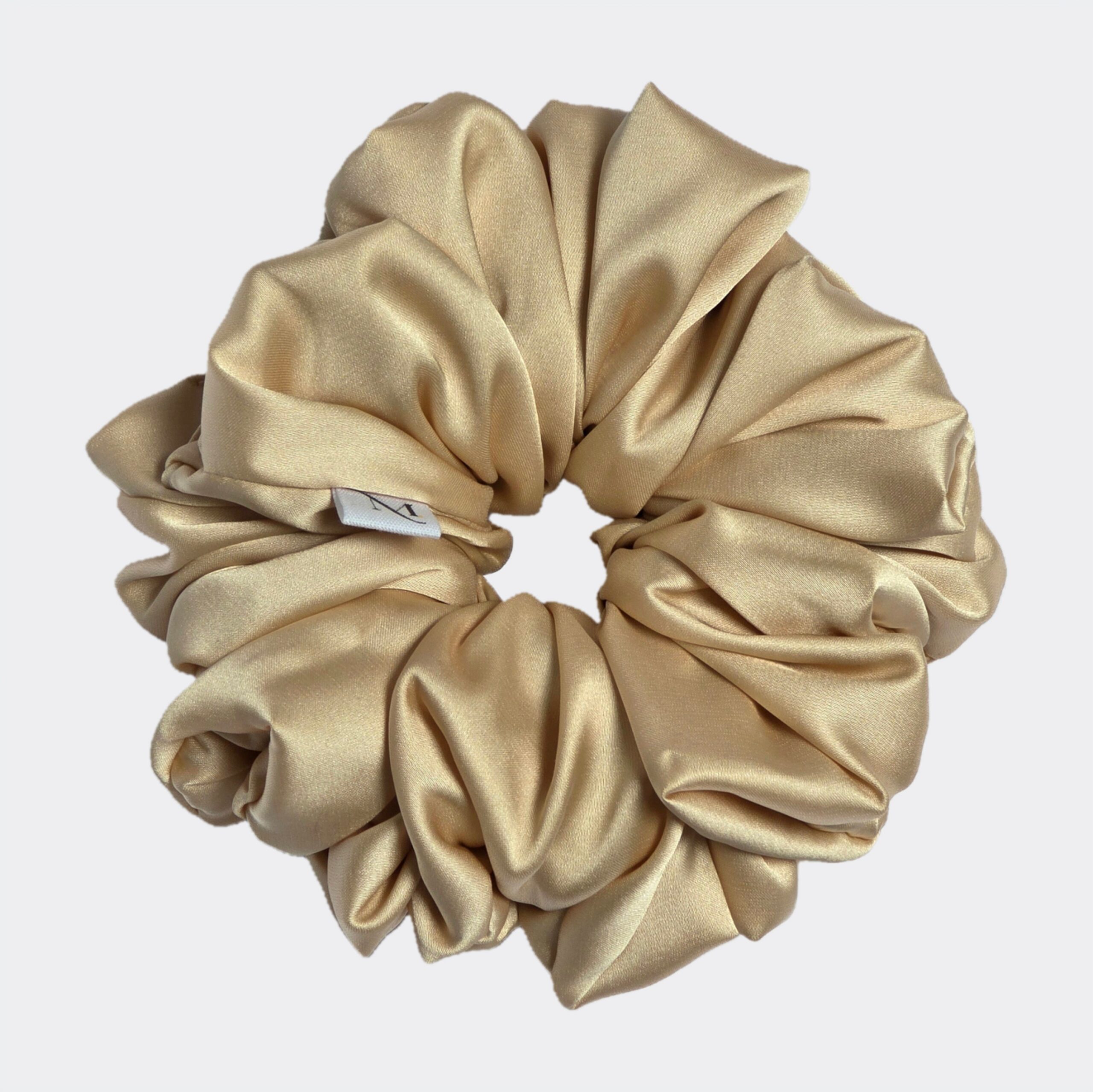 f2c963350f1dc1392dcb754000aaff5f (21)(1) scrunchie champagne maxi
