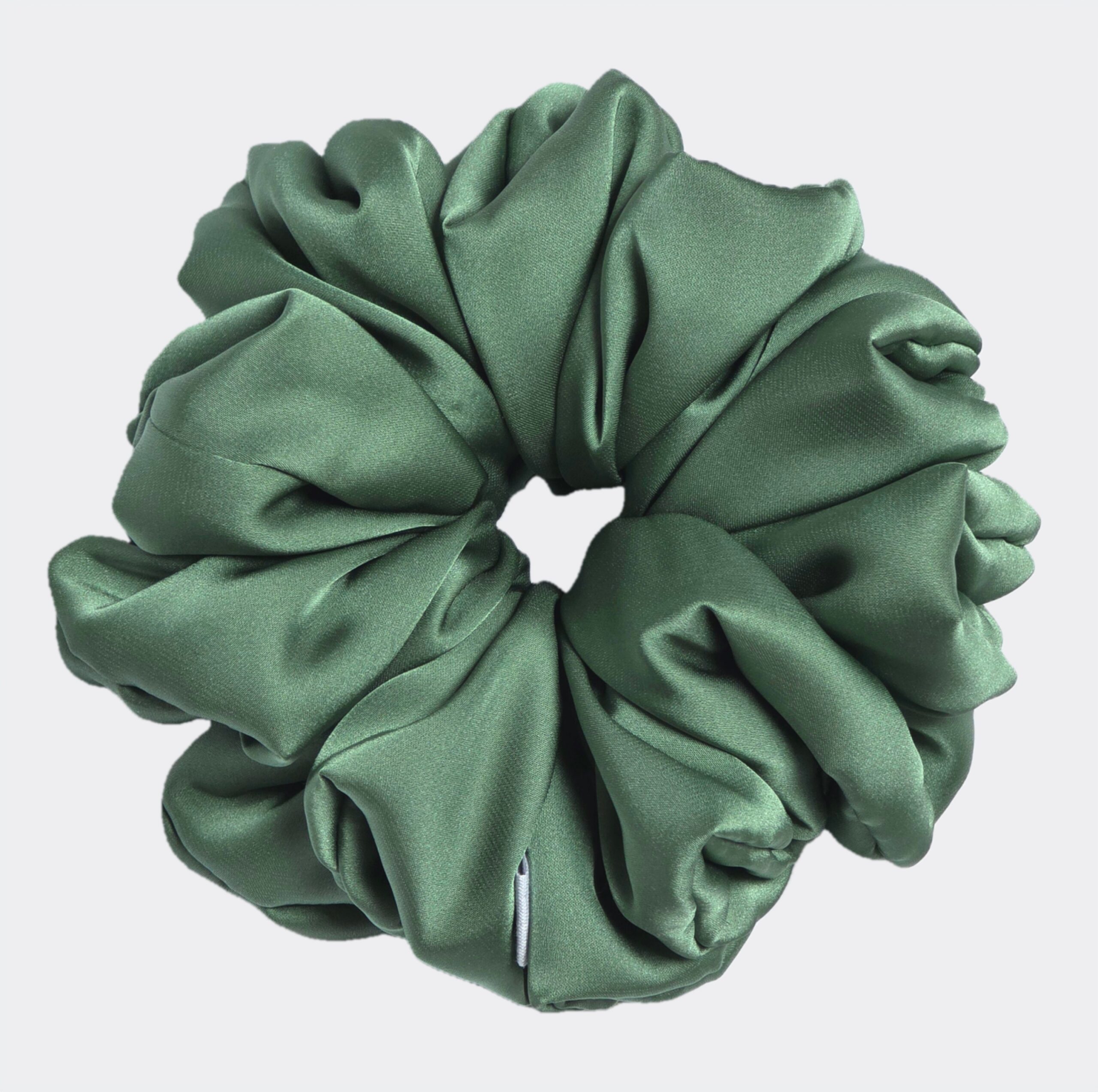 f2c963350f1dc1392dcb754000aaff5f (25) scrunchie pistachio maxi